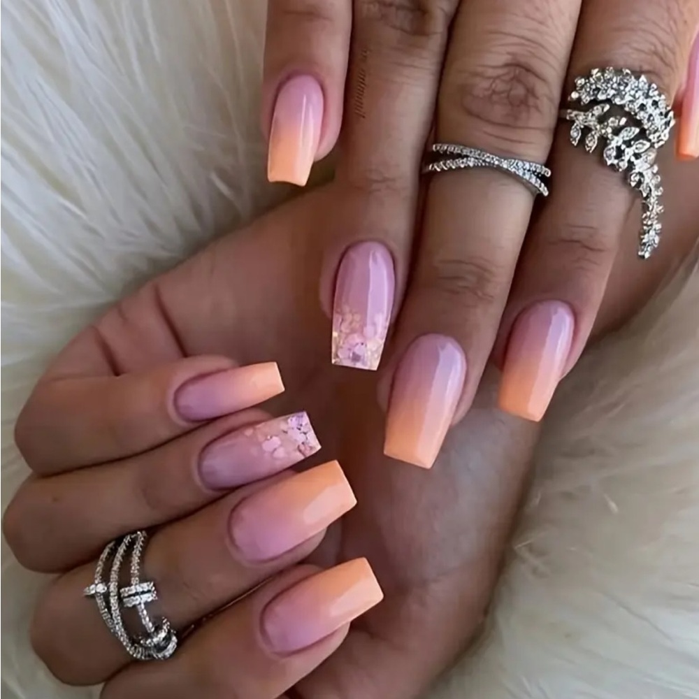 Gradient Peach Press-On Nails